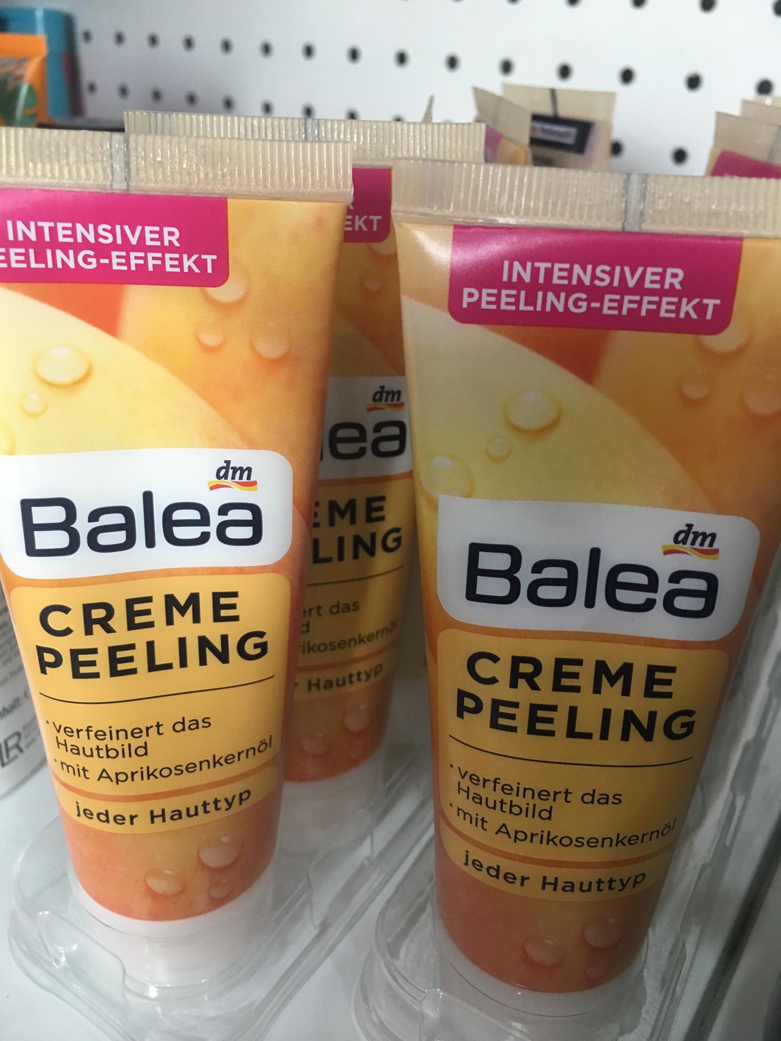 Tẩy da chết BALEA PEELING GEL dùng cho face