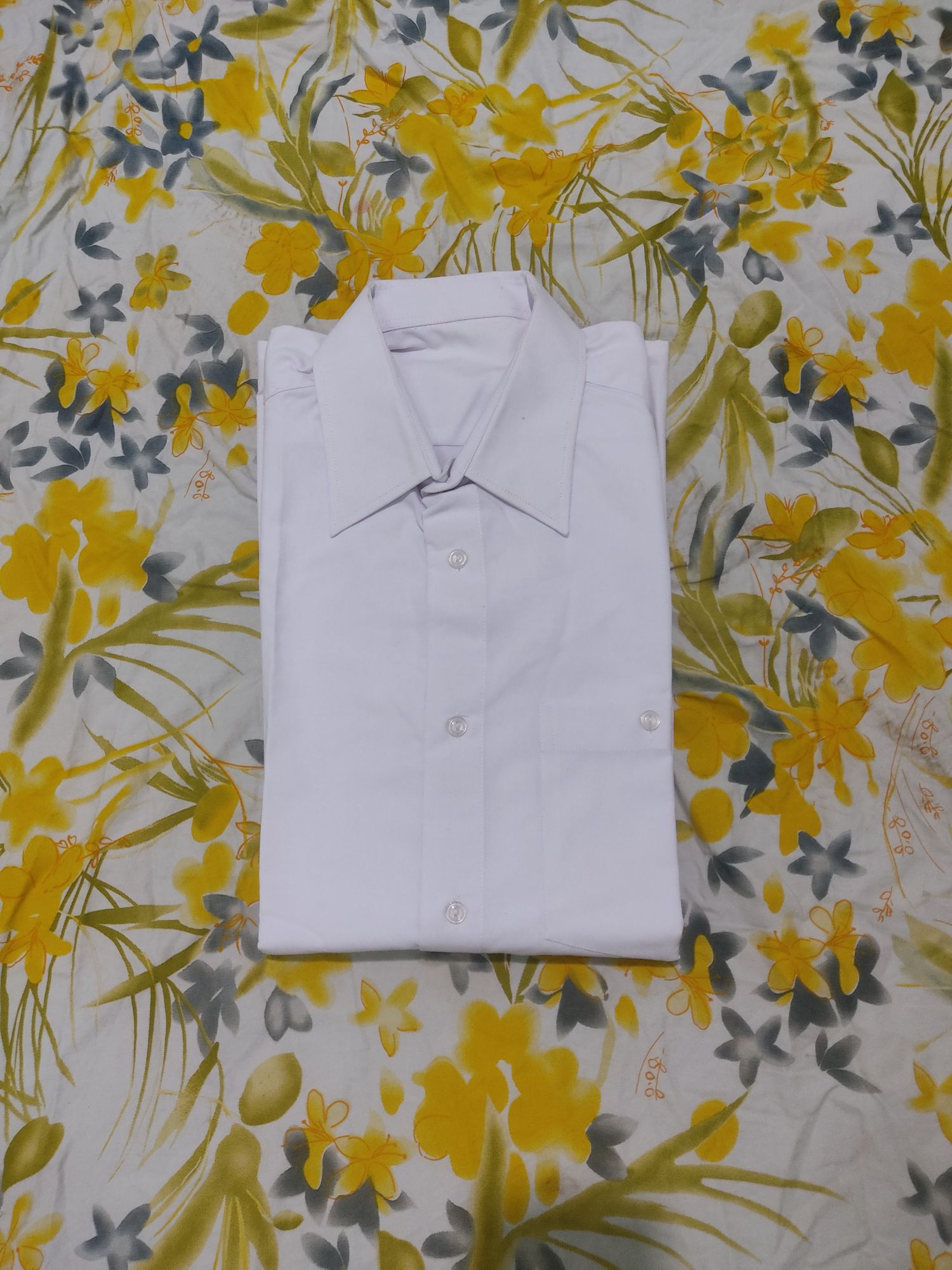 Áo sơ mi trắng nam