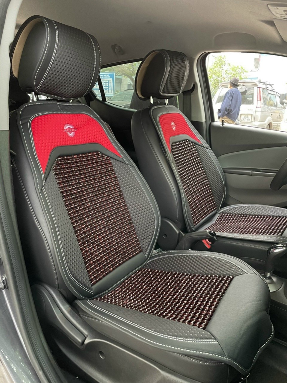 (giá sỉ) 1 Bộ áo ghế hạt gỗ libaiwang cao cấp - lót ghế da mới có hạt gỗ massage - hàng mới đông xuân 2021