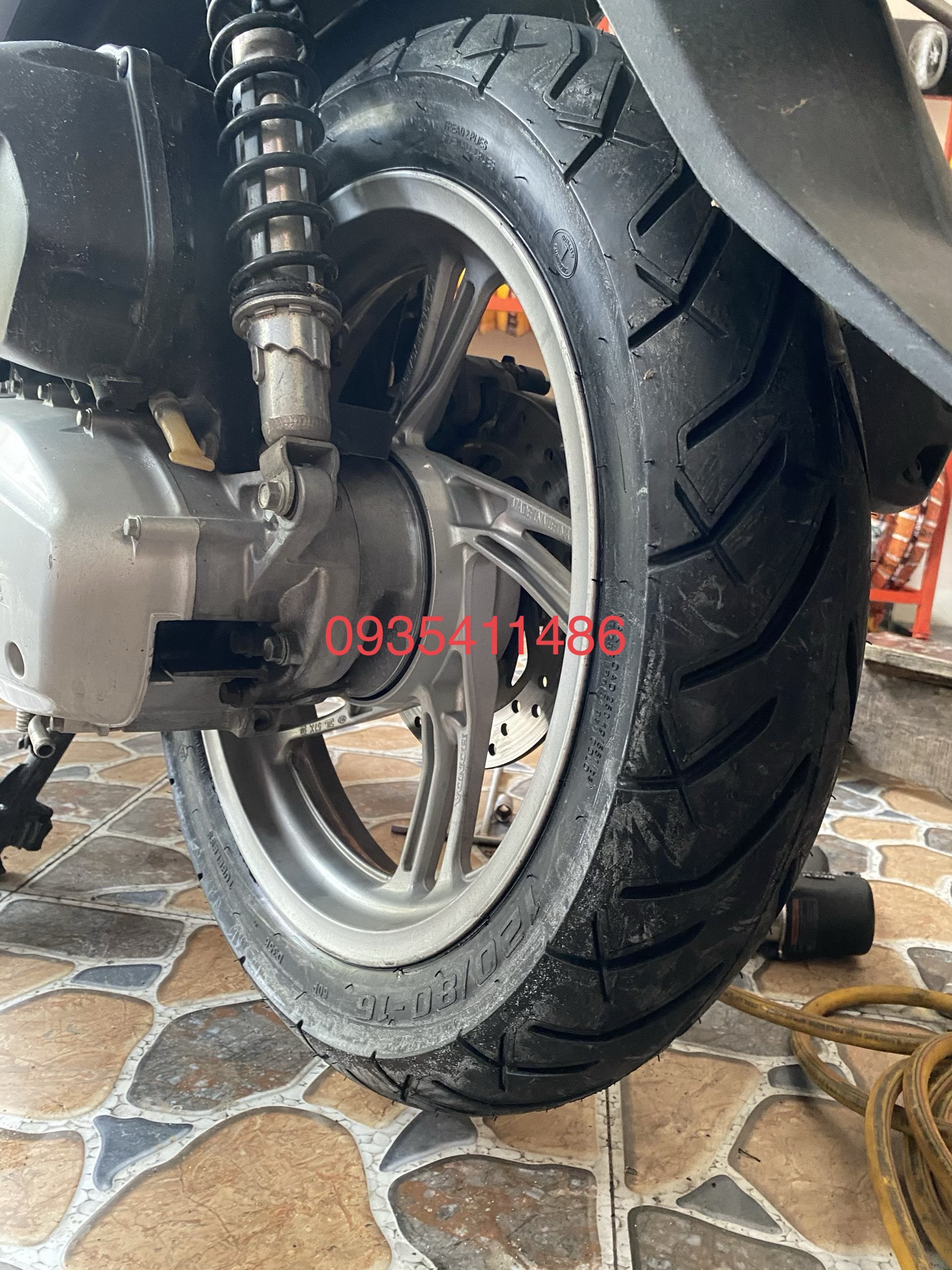 1 Cặp Vỏ Lốp Xe SH 125 150 Hãng DPLUS