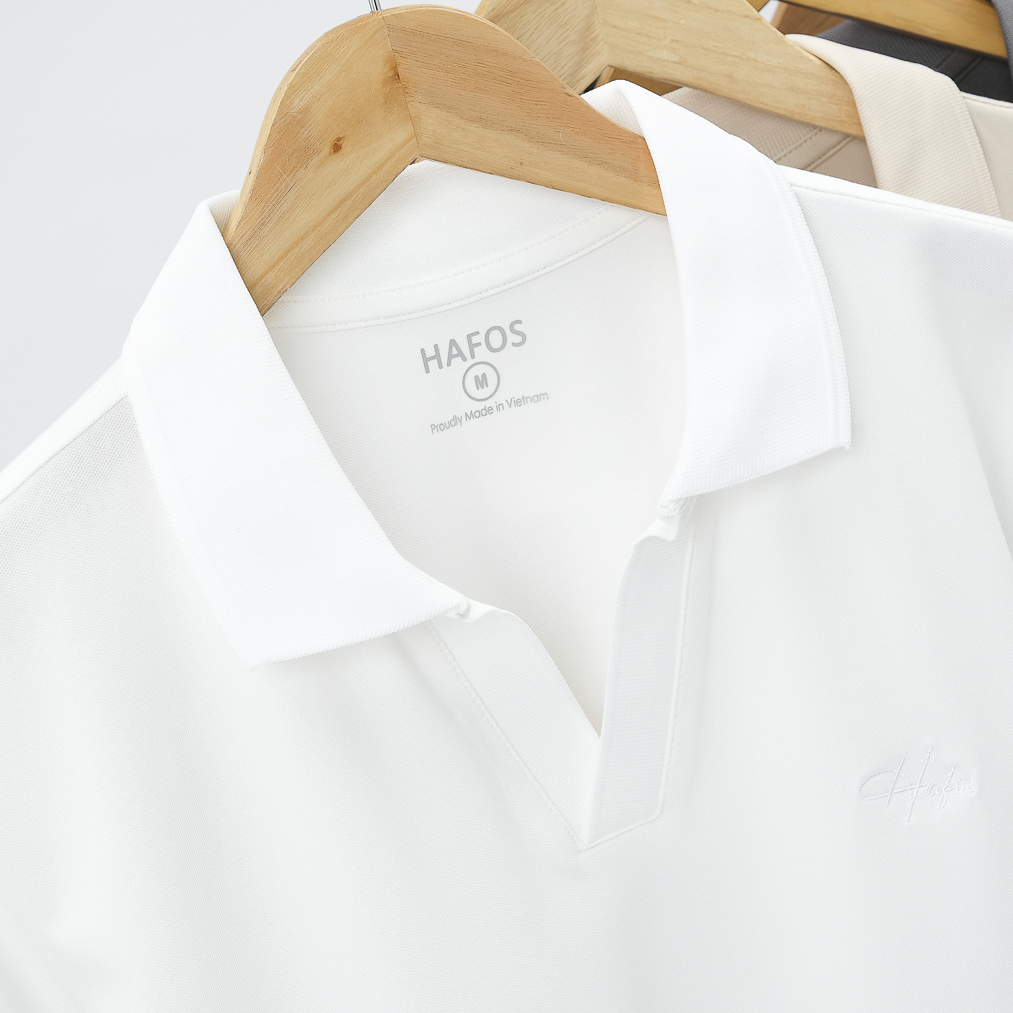 Áo polo nam HAFOS Cổ V Basic, vải Cotton cao cấp