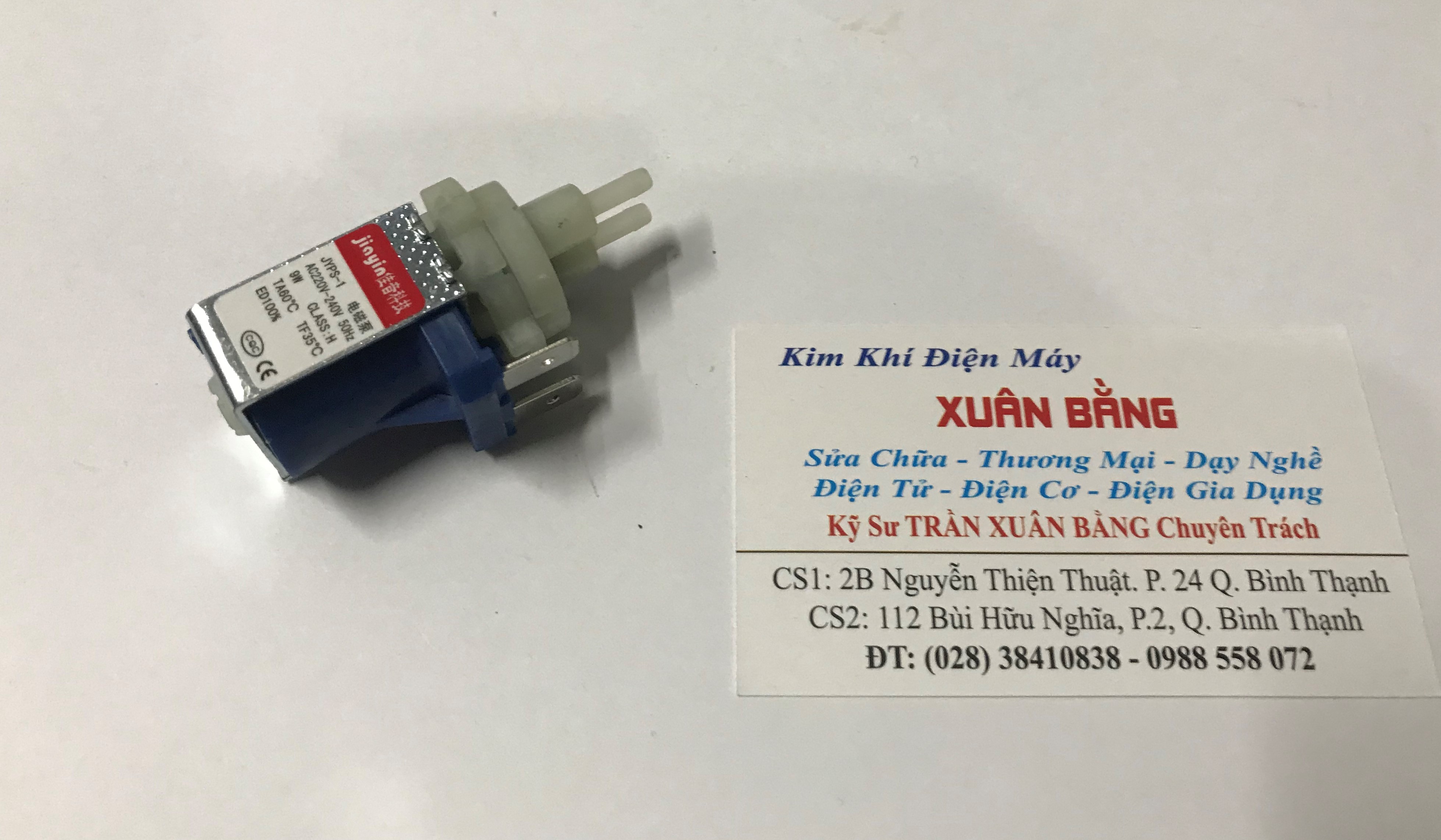 Bơm bàn ủi ( bàn là ) hơi nước cầm tay 9 W