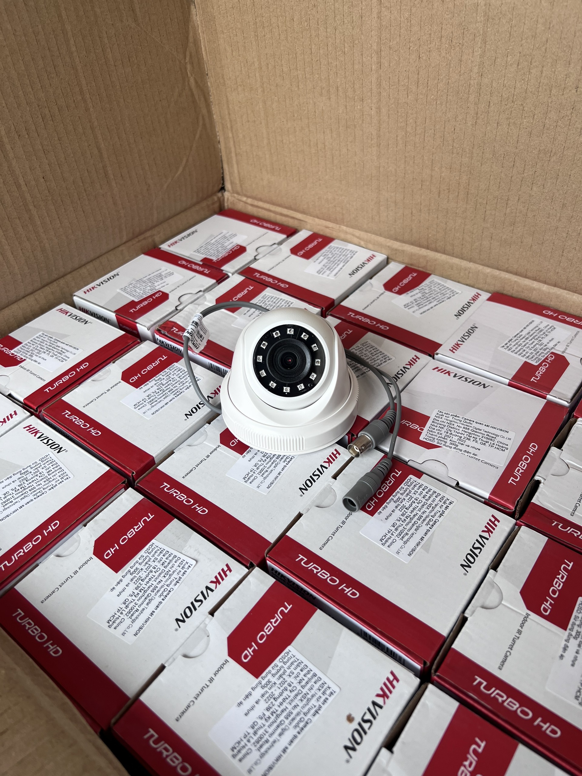 Camera HIKVISION HDTVI 2MP Dome DS-2CE56D0T-IR