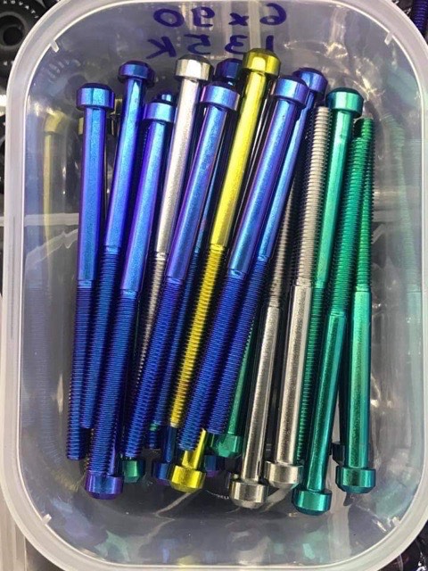 1 con ốc 6li60 6li70 6li80 6li90 đầu trụ titan gr5 gắn lốc nồi lốc máy