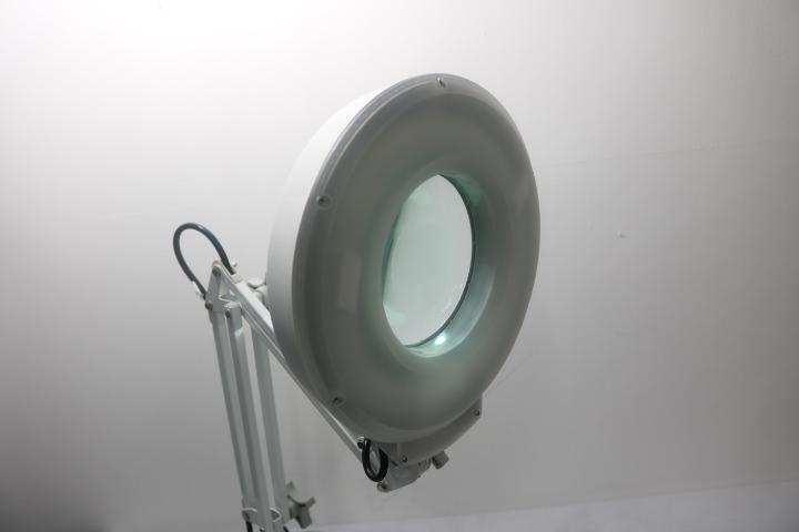 Kính lúp công nghiệp để bàn LT 86C (10X)