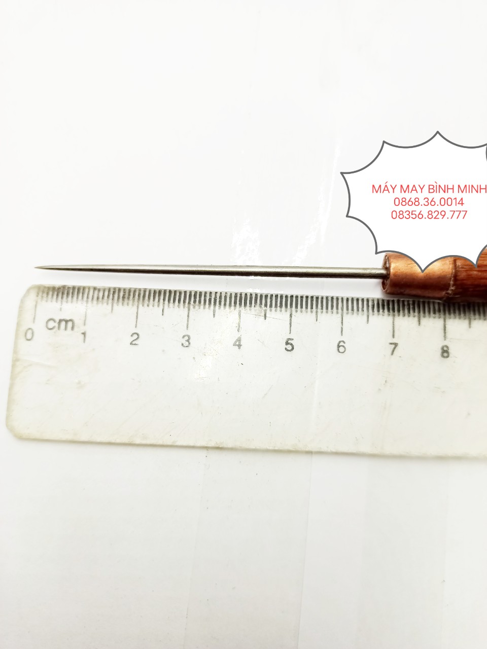 Dùi nhọn cán gỗ dài 16,3cm sử dụng trong ngành may mặc