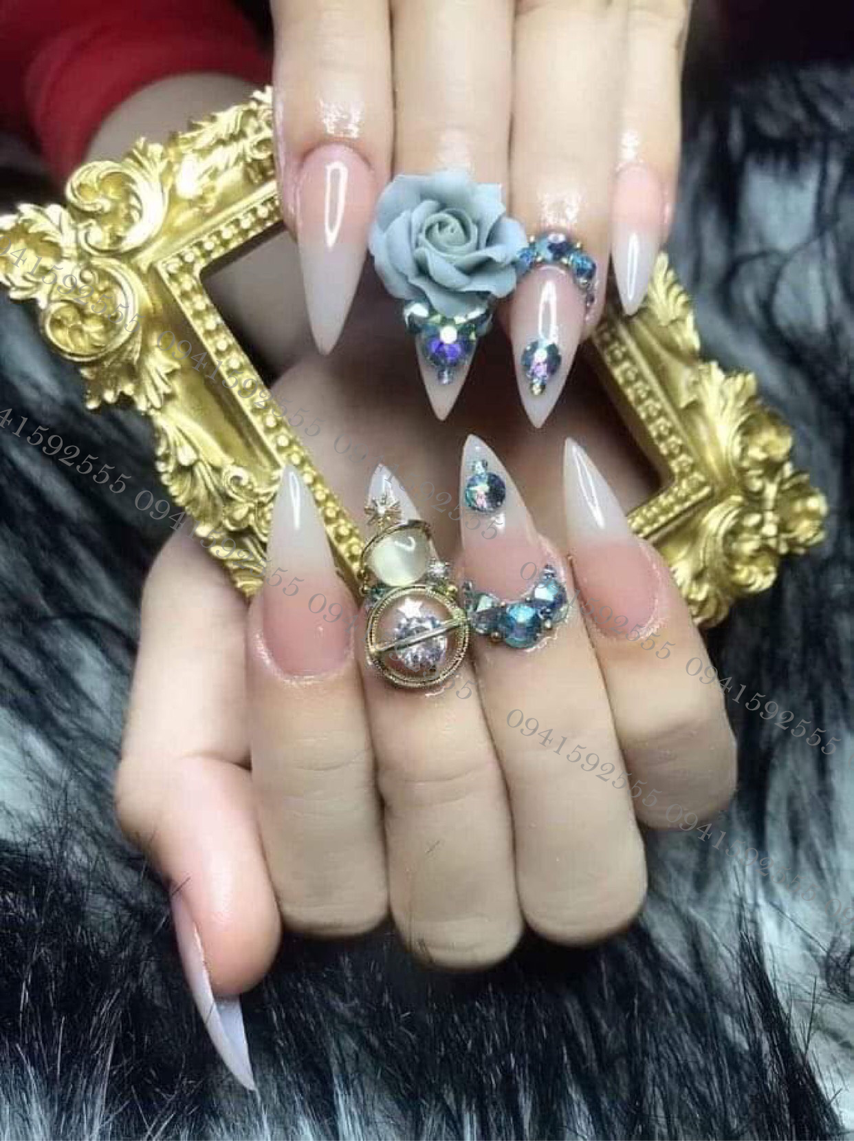 Khung ảnh chụp mẫu móng