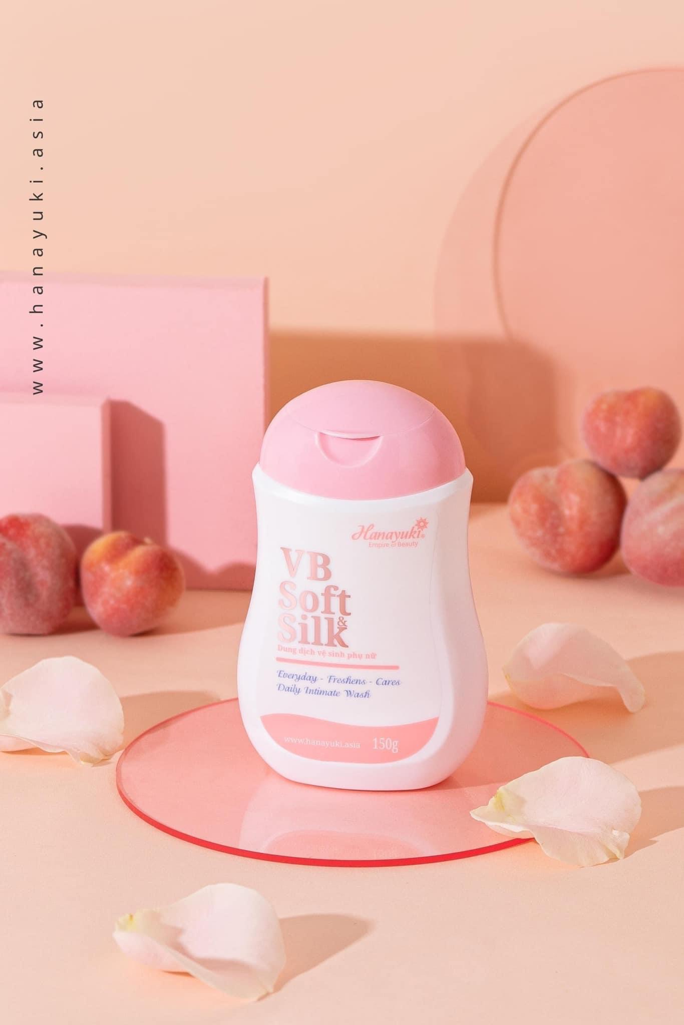 DUNG DỊCH VỆ SINH HANA SOFT SILK XANH VÀ VB SOFT SILK HỒNG TÙY CHỌN