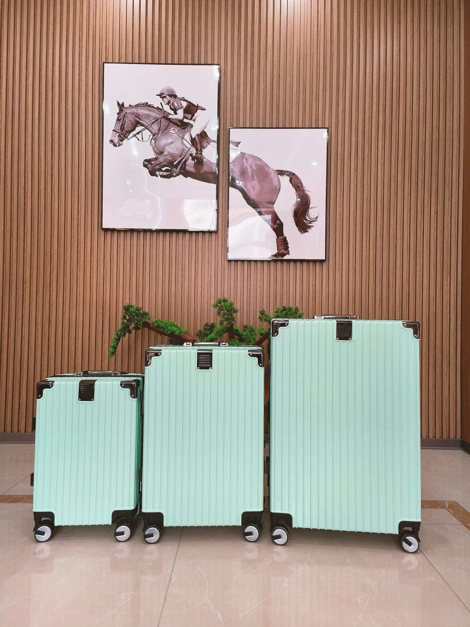 Vali kéo du lịch  SIZE32 RIMOWA KHUNG NHÔM KHÓA SẬP_CHỐNG XƯỚC_TSA