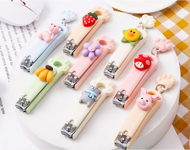 Sét 2 bấm móng tay cute (màu ngẫu nhiên)