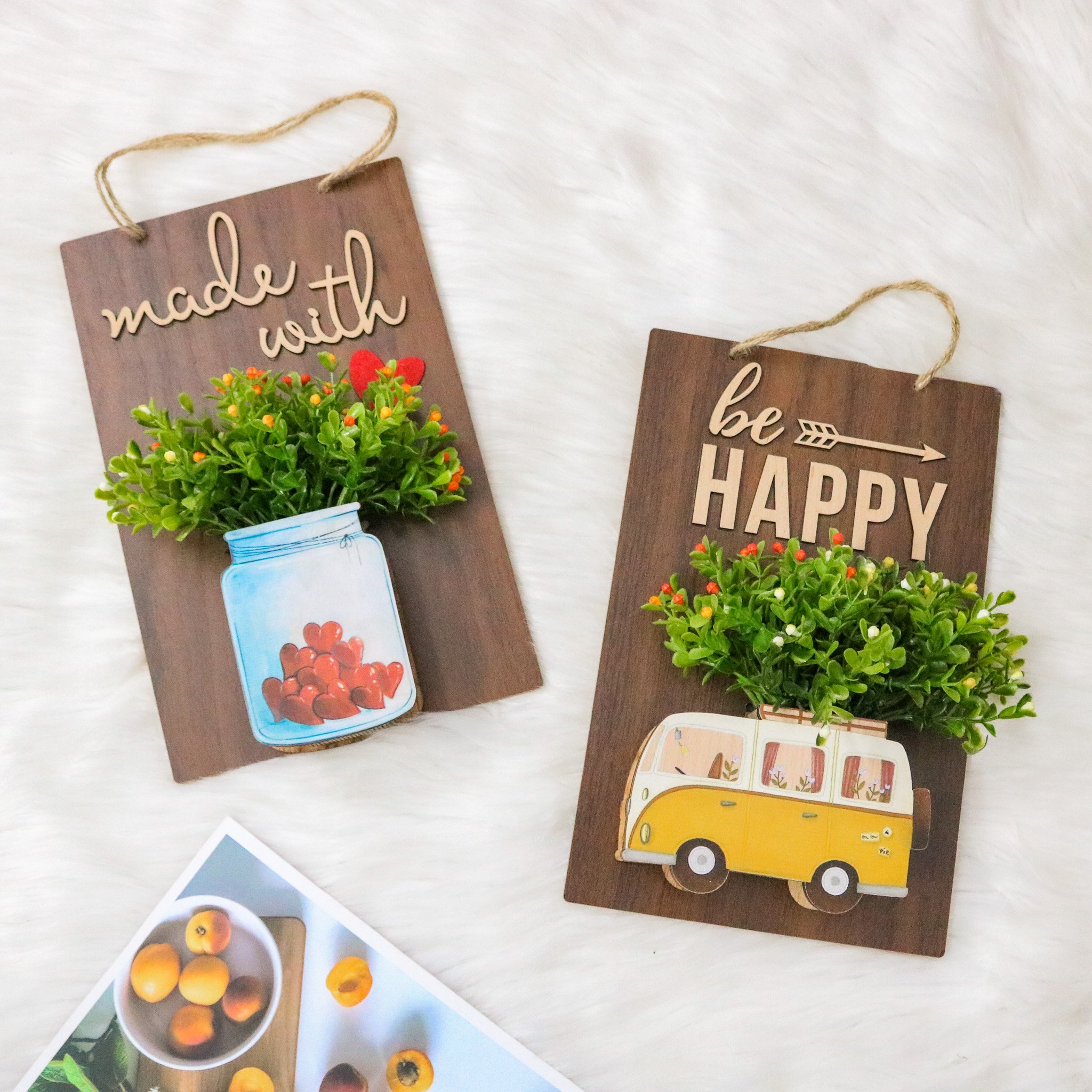 MẪU MỚI 2 bảng gỗ , tranh  treo  phòng  ngủ ,phòng khách kèm hoa lụa , bảng gỗ treo cửa
