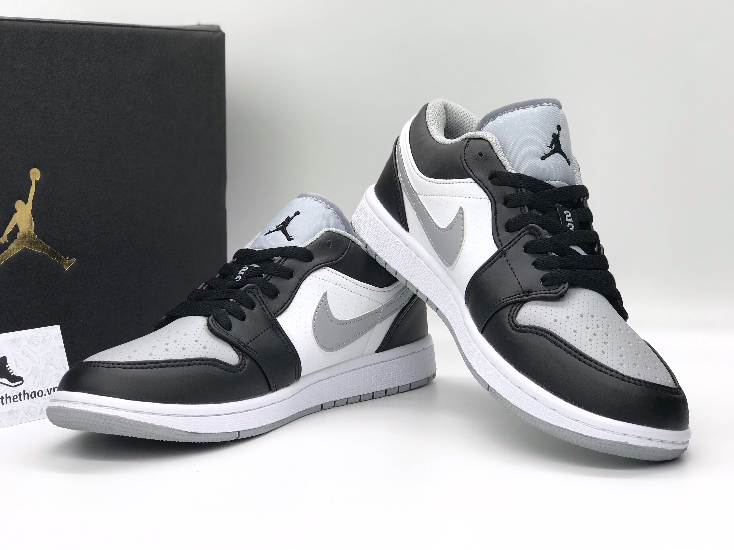giày jordan1 cổ thấp đen trắng full box