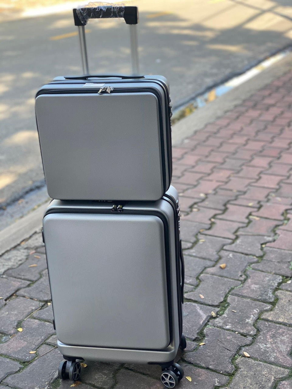 Vali Xiaomi doanh nhân Xiaomi Passport ( BẢO HÀNH TRỌN ĐỜI) [Giá Rẻ]