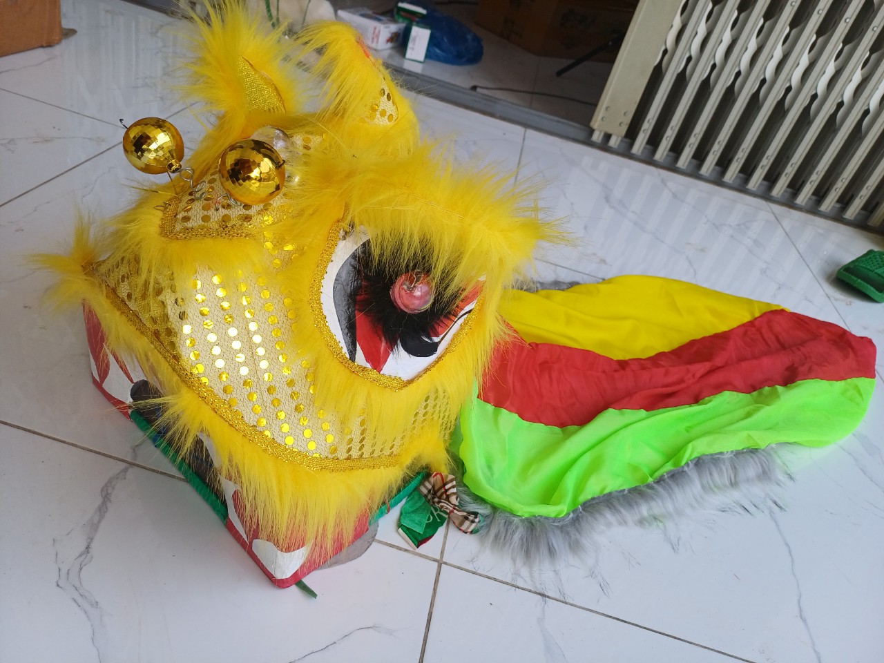 Đầu lân trung be từ 3-5 tuổi