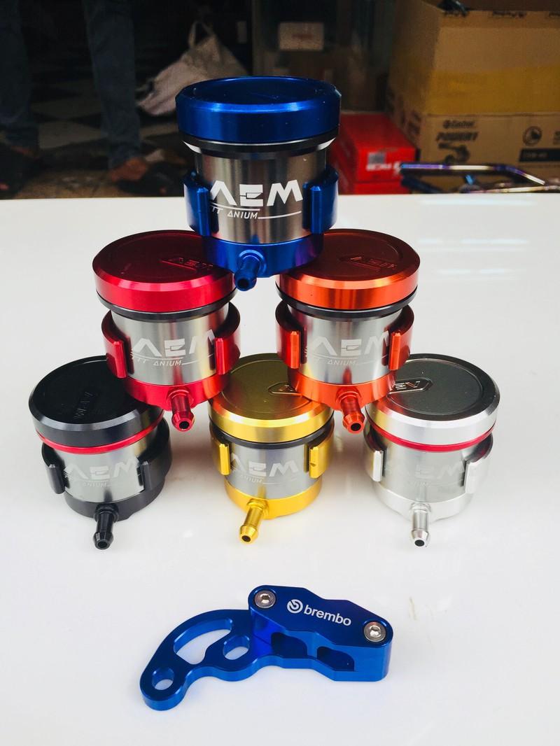 Bình dầu AEM lớn nhỏ có dây nhôm cnc màu sắt ngẫu nhiên cho xe máy