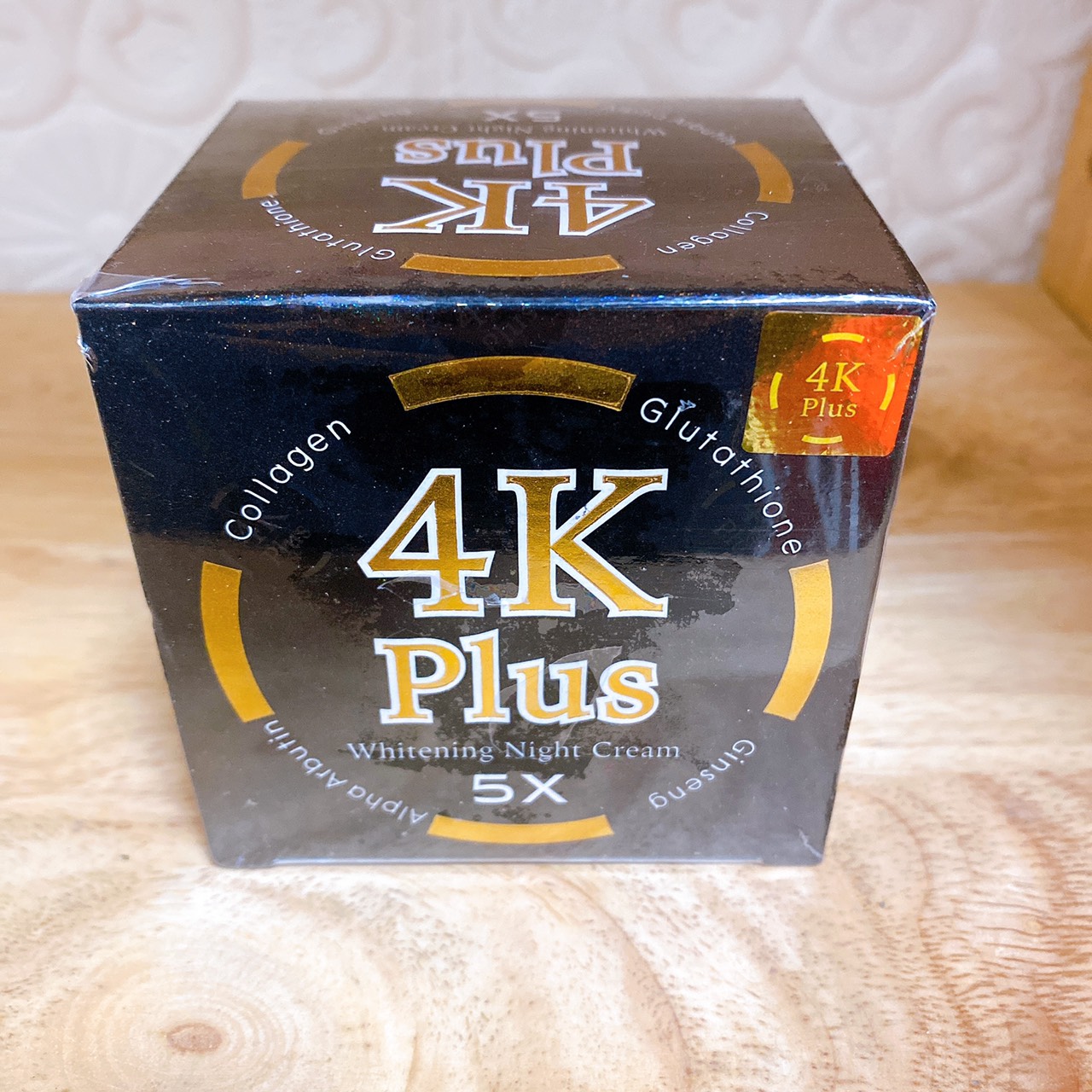 Kem dưỡng trắng da mặt 4K Plus Thái Lan Cream Ex 35ML