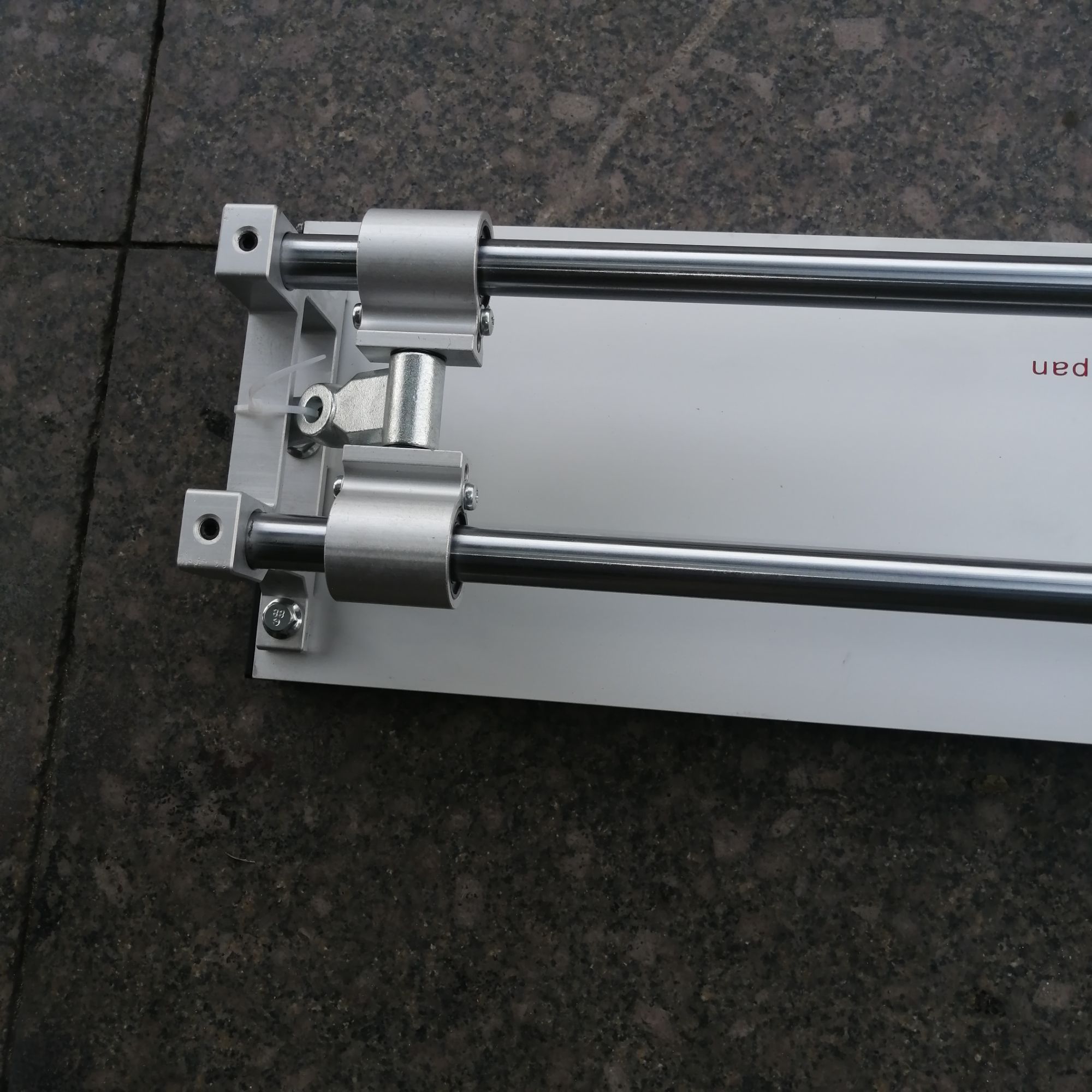 [HCM]bàn cắt gạch RIOBY - QC 800mm.(NHẬT BẢN).