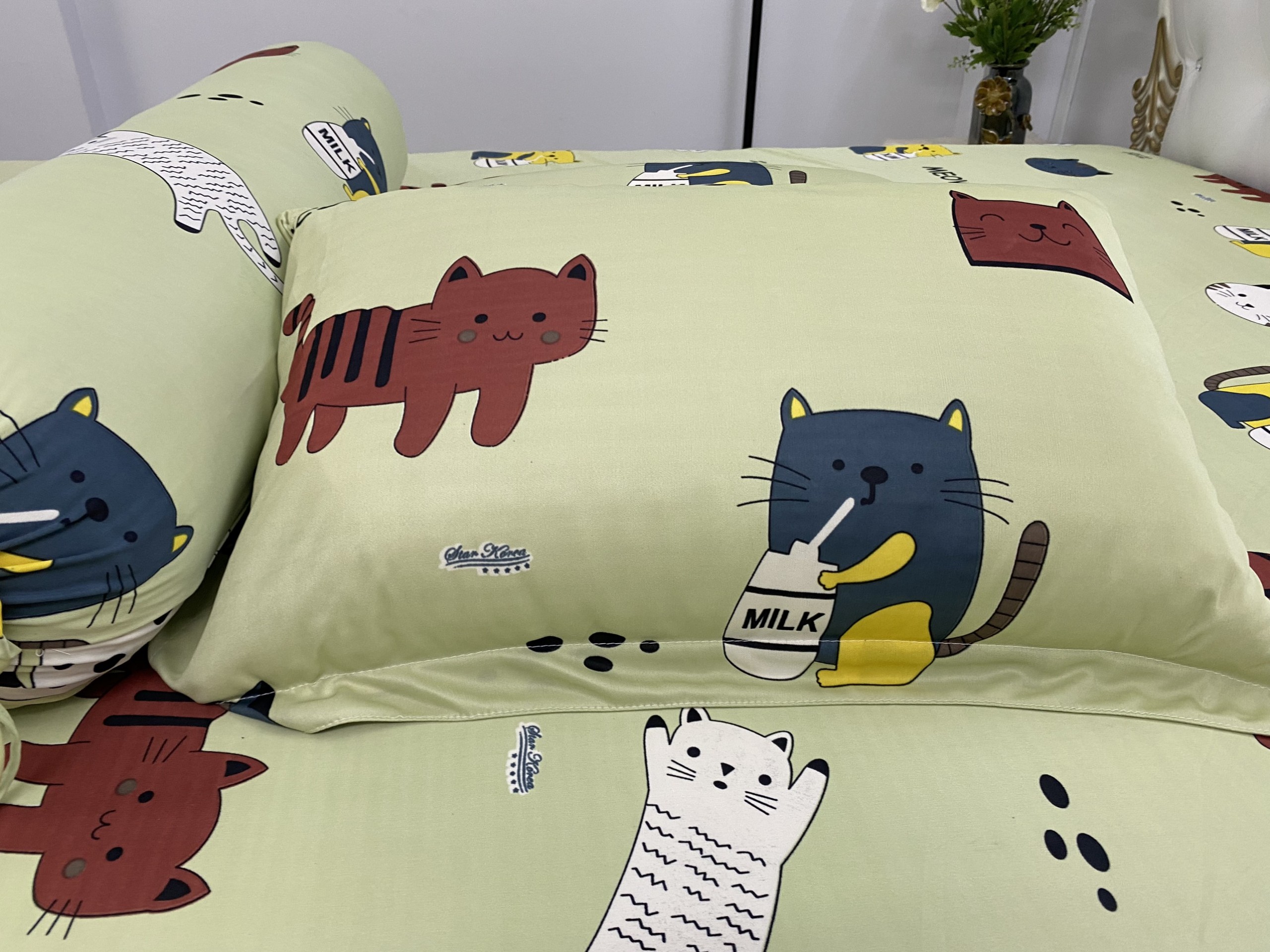 [HCM]Bộ Drap Thun Lụa cao cấp {4 món } đặc biệt < áo ôm may dây kéo.#gagoi. giao chuẩn mẫu."