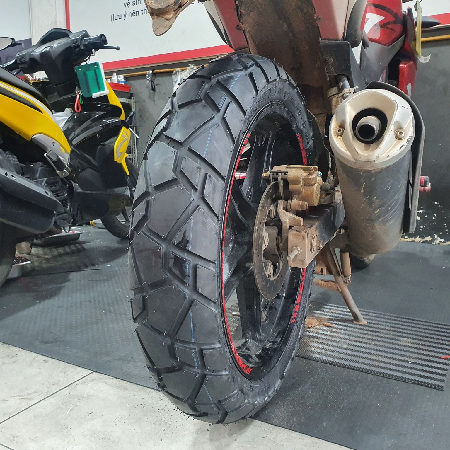 Vỏ xe Aspira Terreno 130/70-17 gắn được cho xe côn tay như Exciter, Winner, CBR150, R15 (180016)