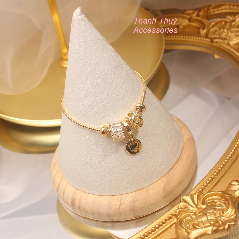 Vòng tay đính đá thiết kế Hàn Quốc