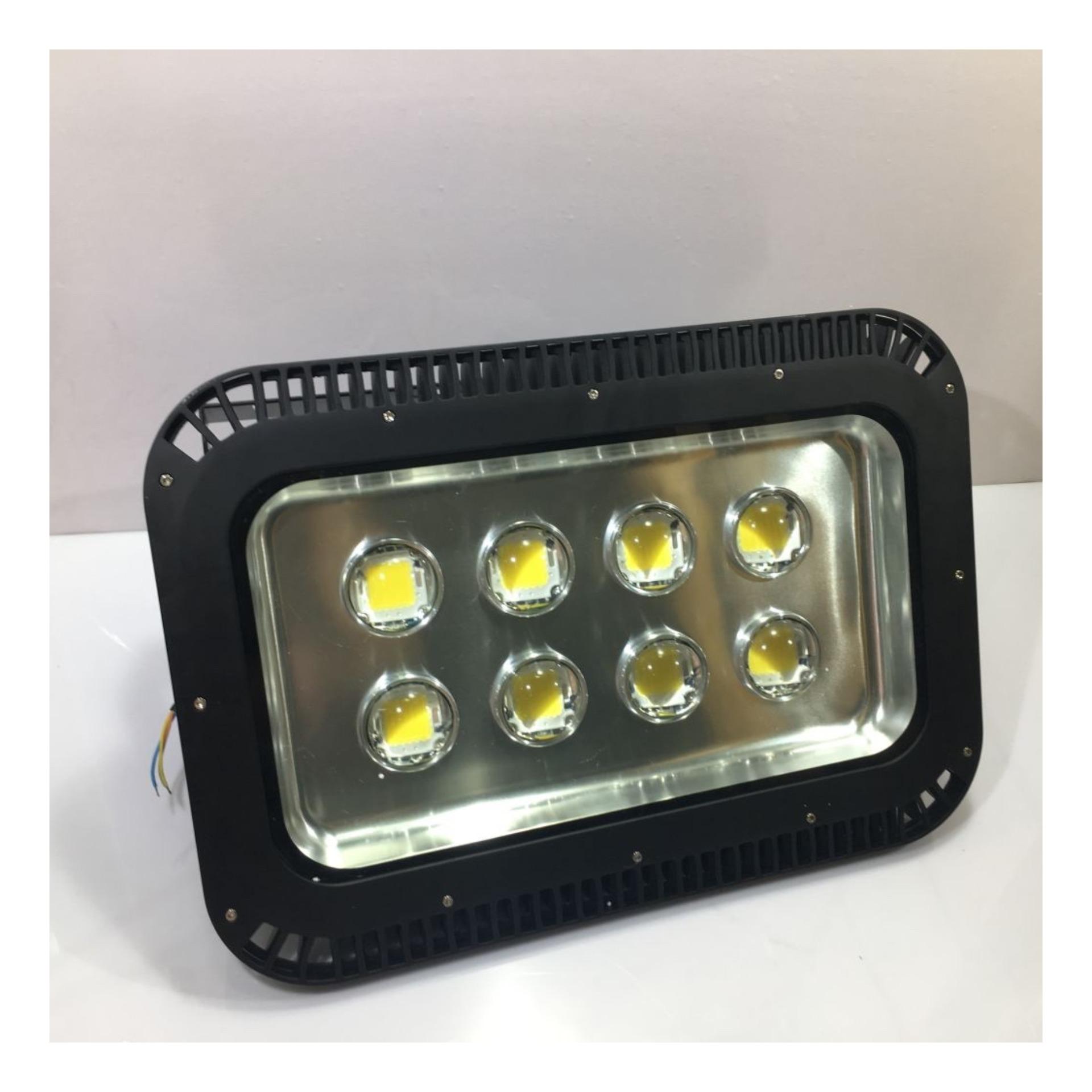 ĐÈN PHA LED KÍNH LÚP 400W