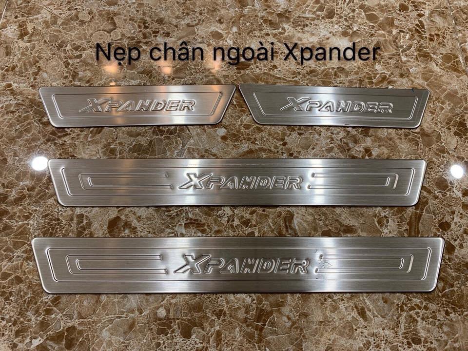 Ốp bậc cửa Xpander 2019 - 2022-2023 ( 8 chi tiết ) mẫu inox, nẹp bước chân Xpander