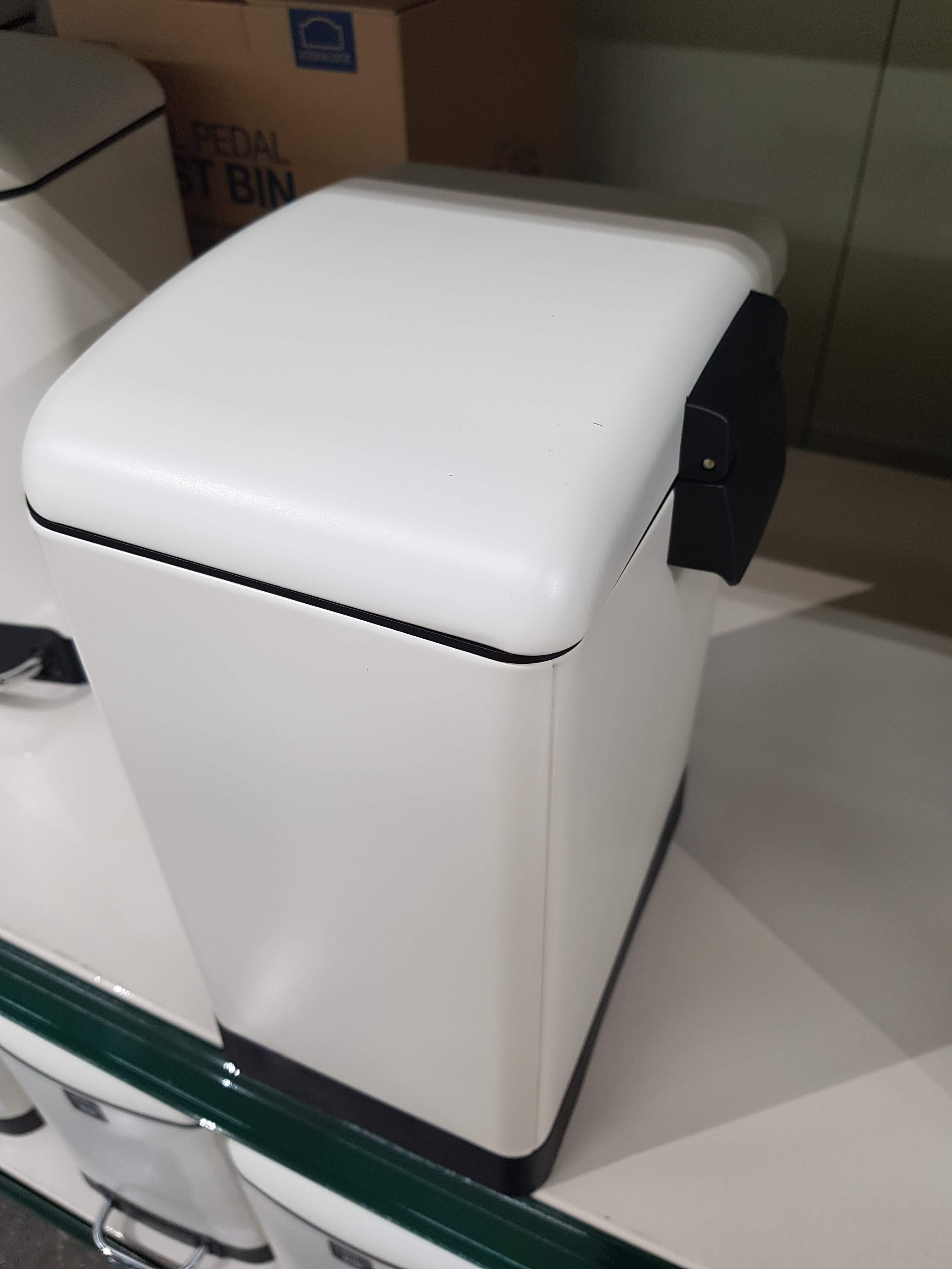 Thùng rác Lock&Lock 6L - BYP122