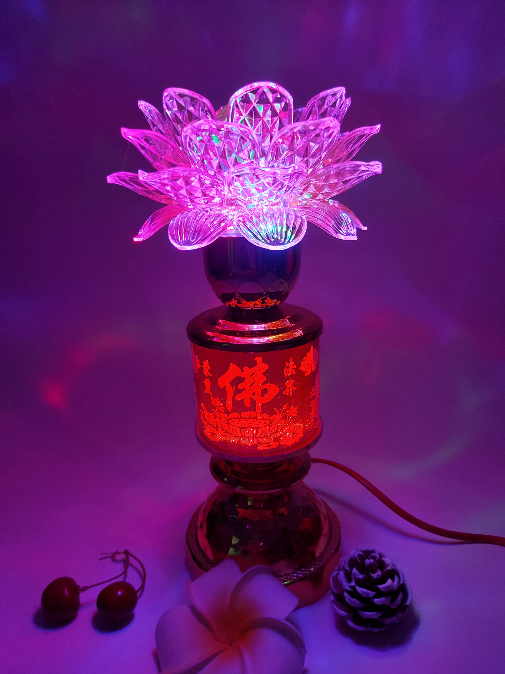 Đèn hoa sen xoay để bàn thờ, đèn bàn thờ phất, đèn bàn thờ sen lớn, đèn bàn thờ đài sen tự đổi màu