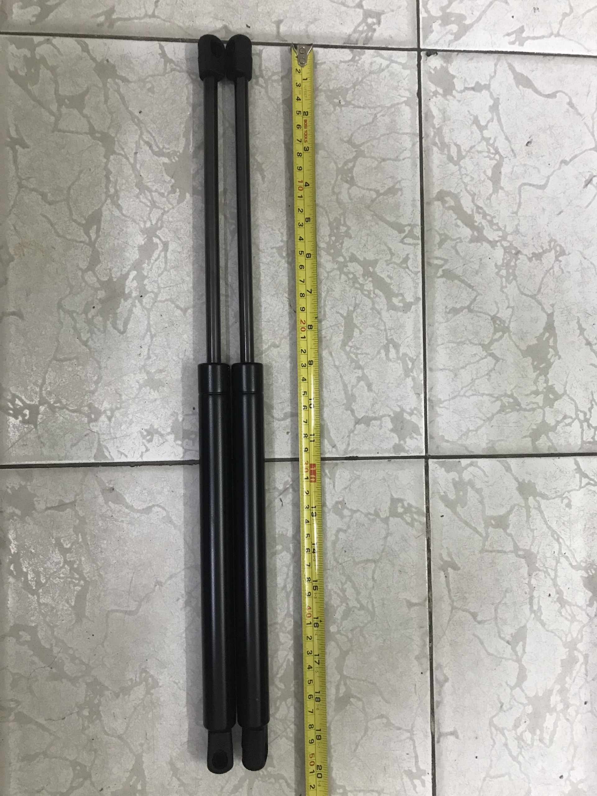 Ty chống cốp sau Hyundai Tucson
