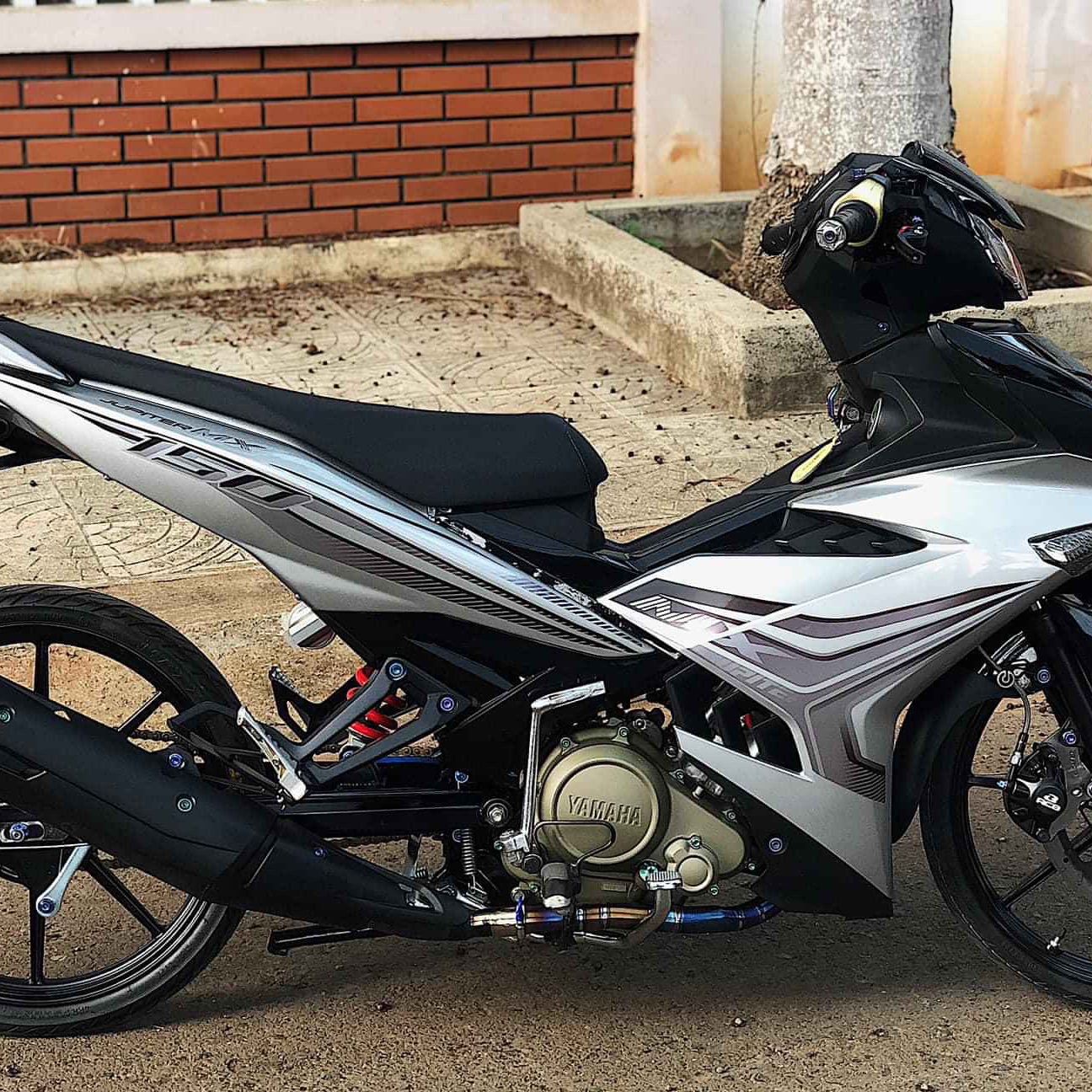 Tem rời ex 150 Mx dán xe bạc