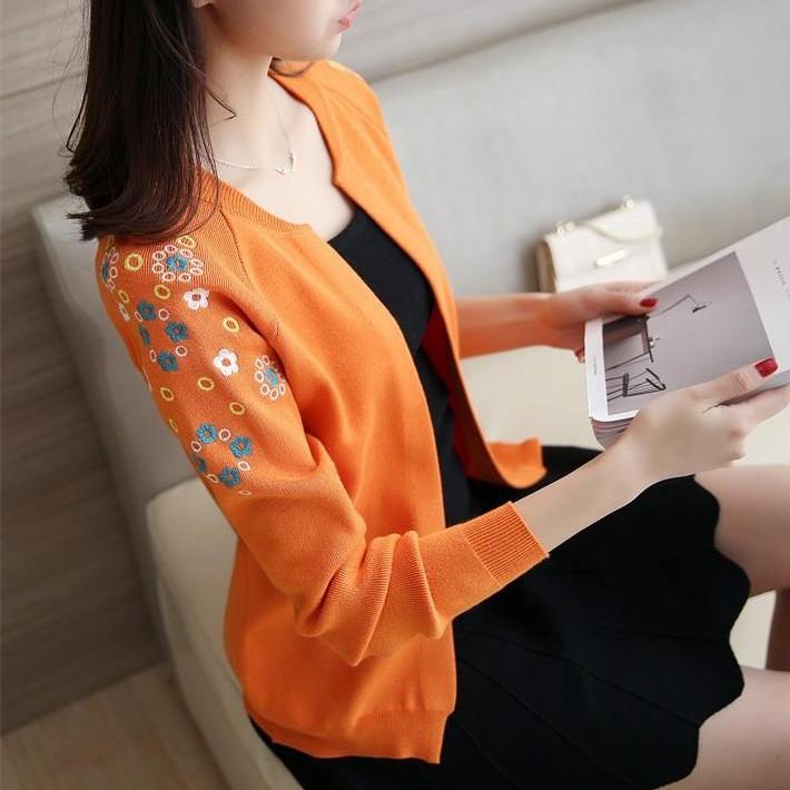 Áo khoác len thuê hoa sang Trọng