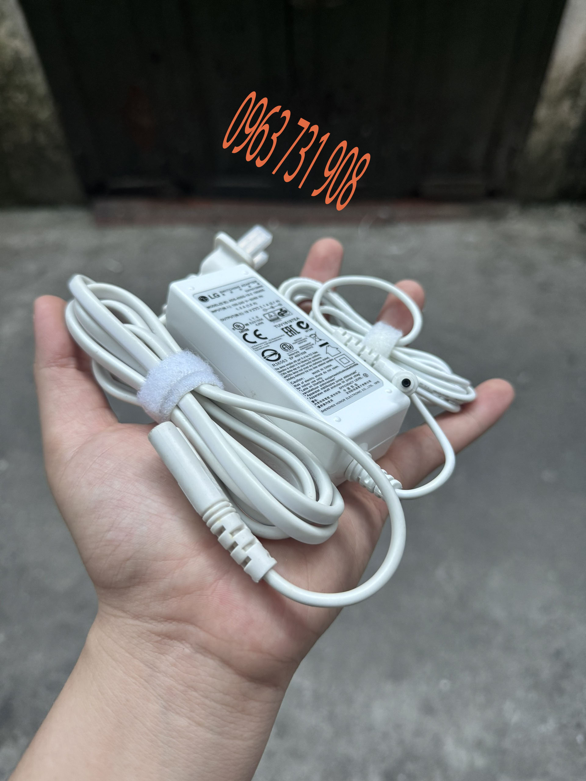 Sạc laptop LG Gram 19V 2.1A