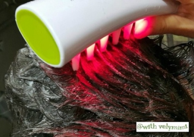 [HCM]Lược gội đầu massage Chahong Scalp Led Wave sonic