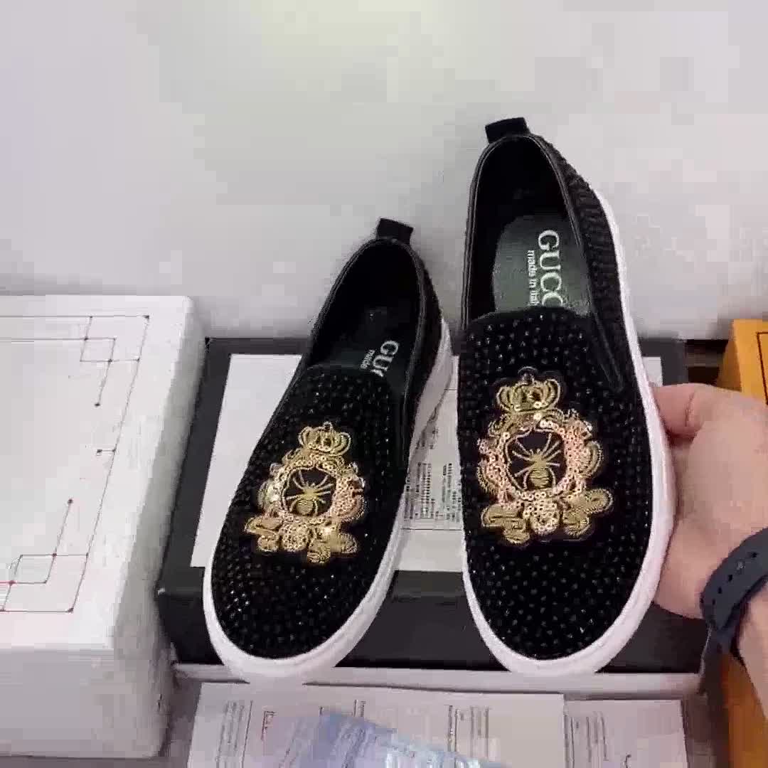 Giày moca nam đính đá thêu nhện vàng (VIDEO)