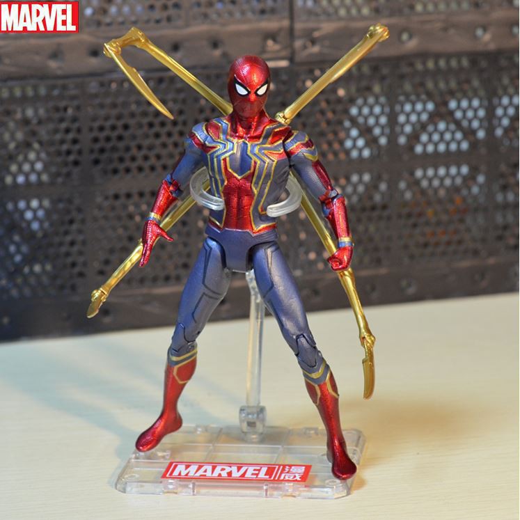 Mô hình Iron Spider Man Avengers MH13 Kèm Giá Đỡ Mô Hình Cao 17cm