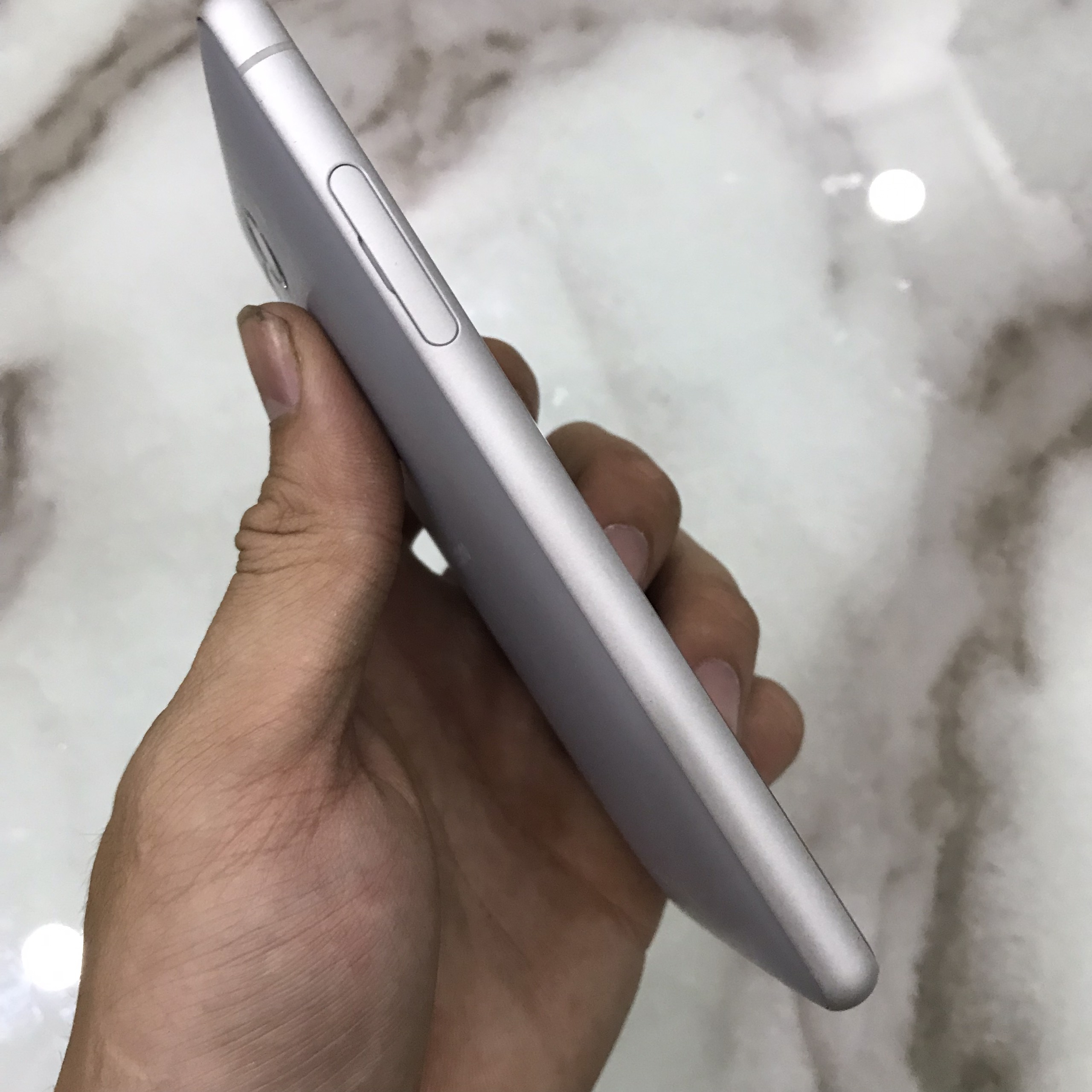 Điện Thoại Sony Xperia XZ2 Compact 4/64GB.