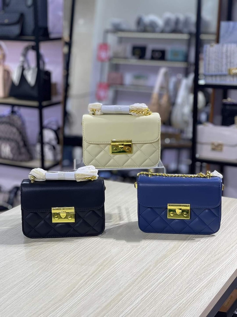 Túi đeo chéo nữ ô trám size 18cm CK2-80701218