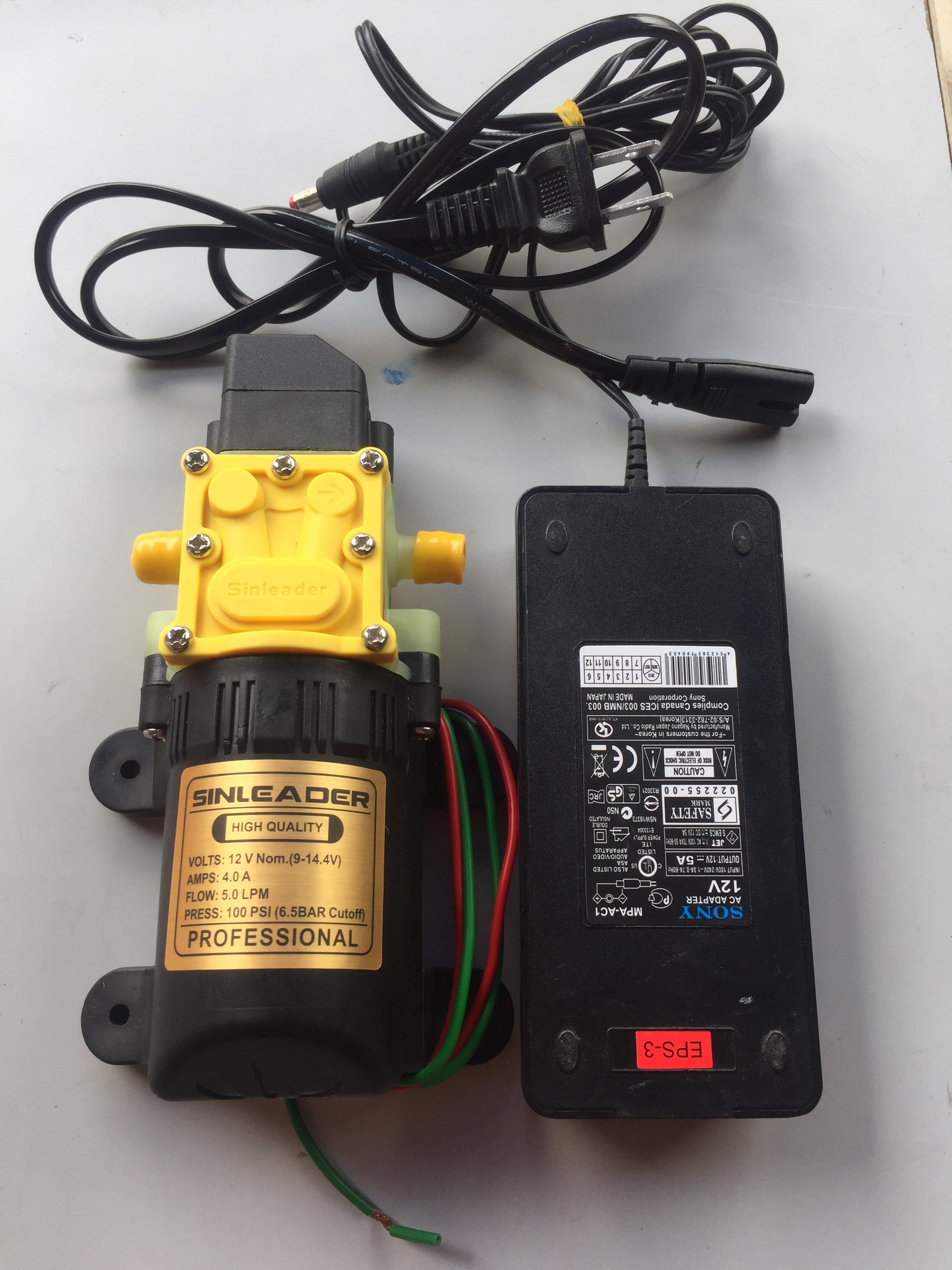 Máy bơm tăng áp MINI 12V Sinleader Kèm nguồn Adapter 12V5A sử dụng phun sương tưới lan rửa xe Bơm tự ngắt khi khóa nước đầu ra