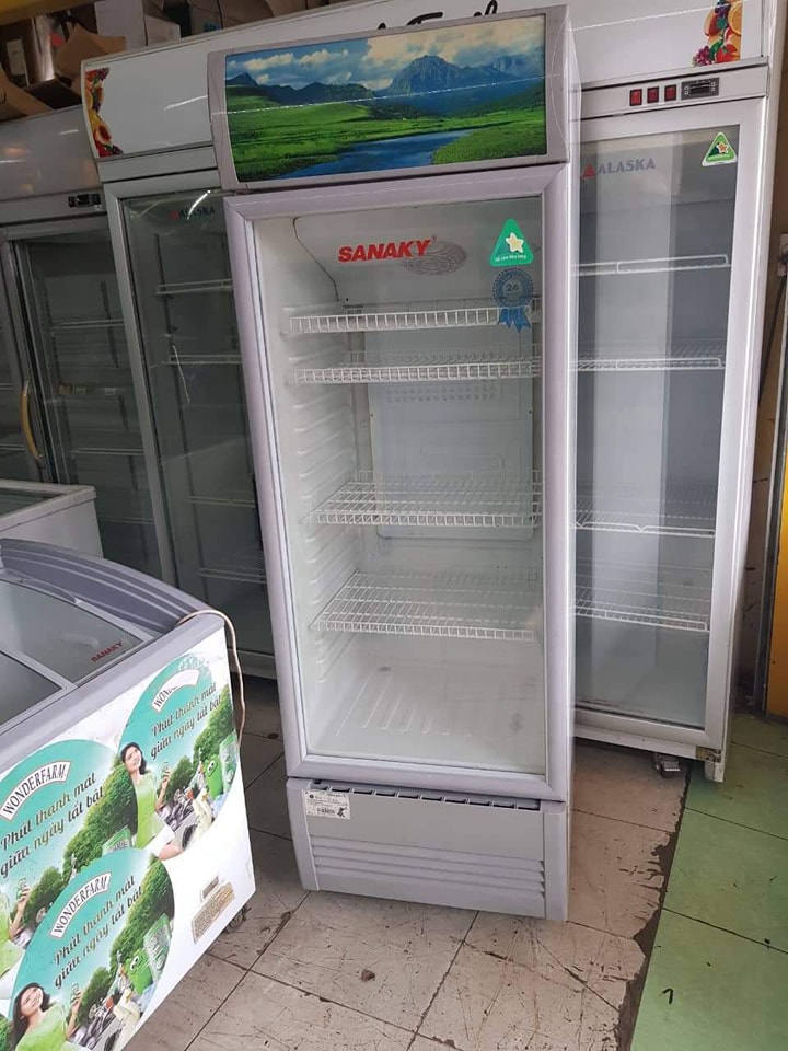Tủ mát hiệu sanaky dung tích 350L mới 95%