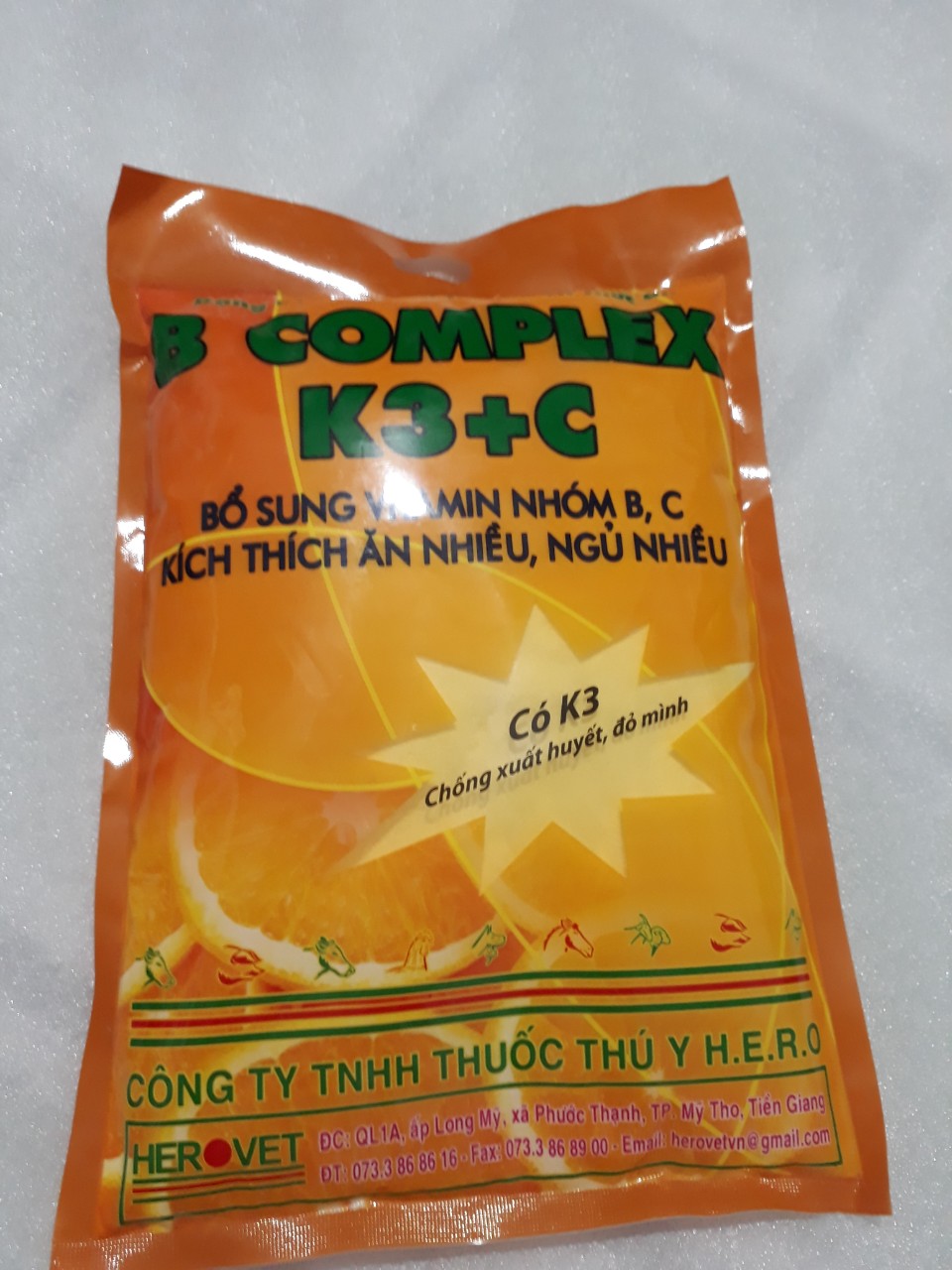 B COMPLEX K3+C 1KG CHUYÊN DÙNG CHO GÀ, VỊT, HEO.