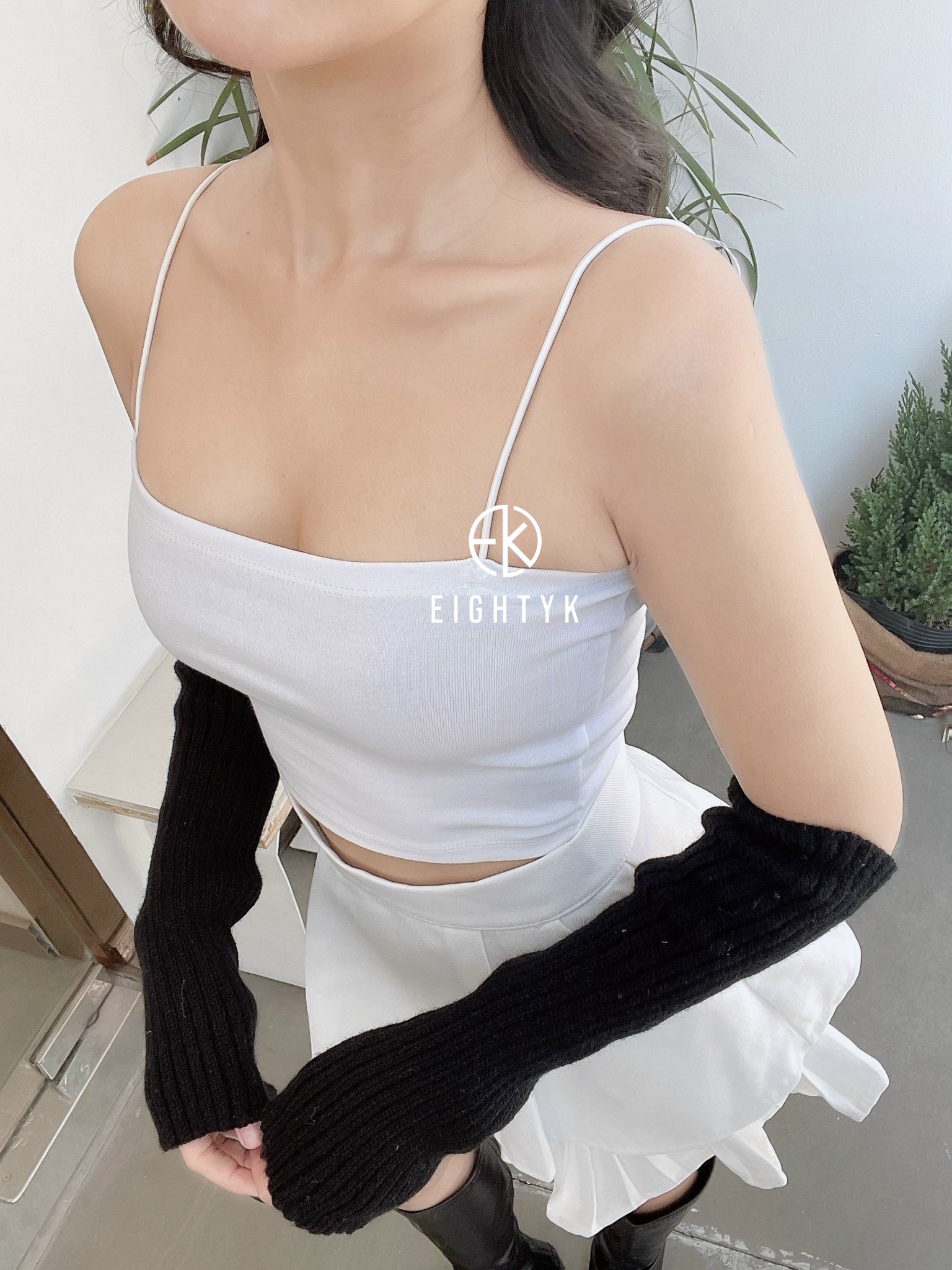EIGHTYK Áo Croptop Hai Dây Mảnh Trơn