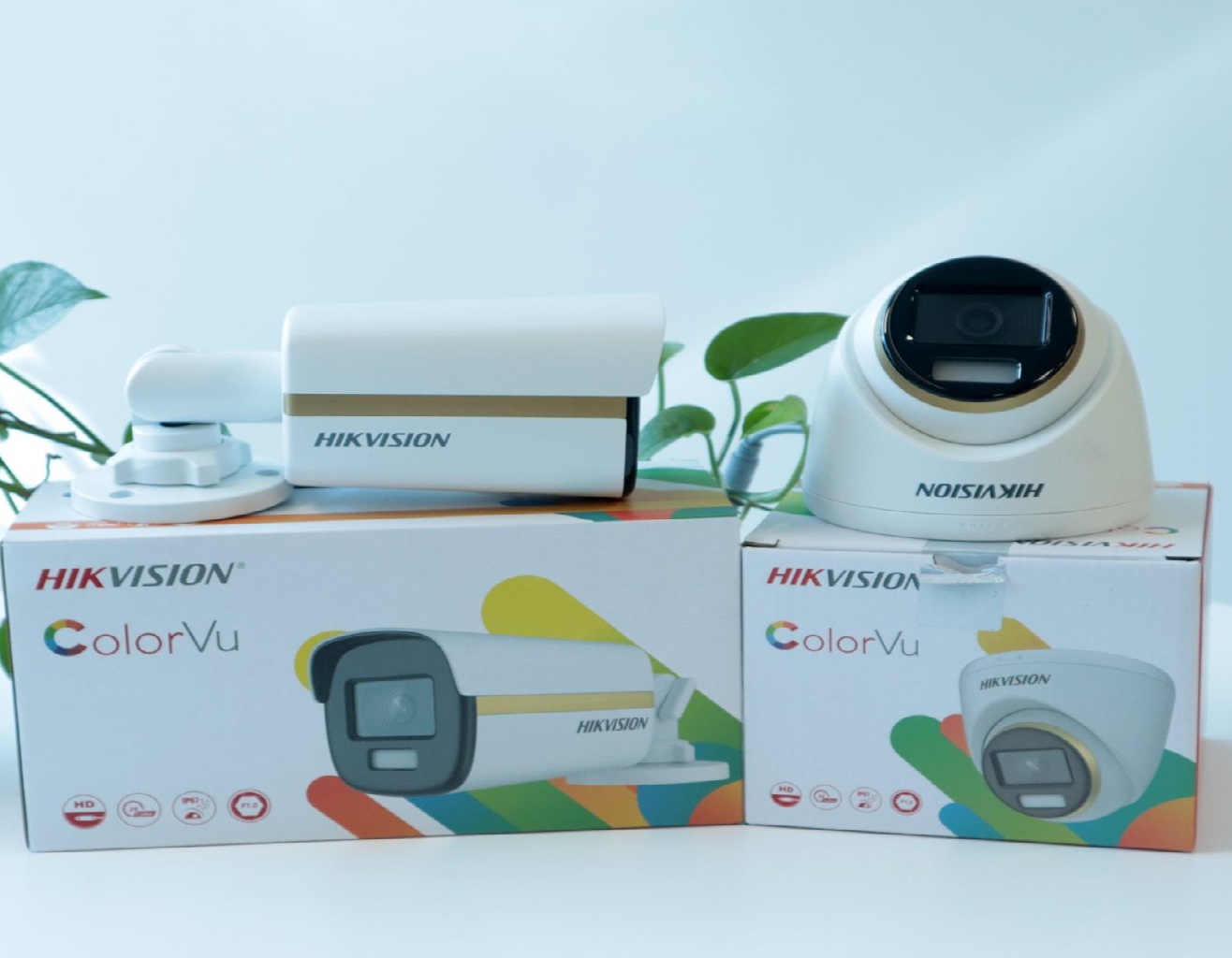 Camera HDTVI 2.0 Megapixel HIKVISION DS-2CE12DF3T-F