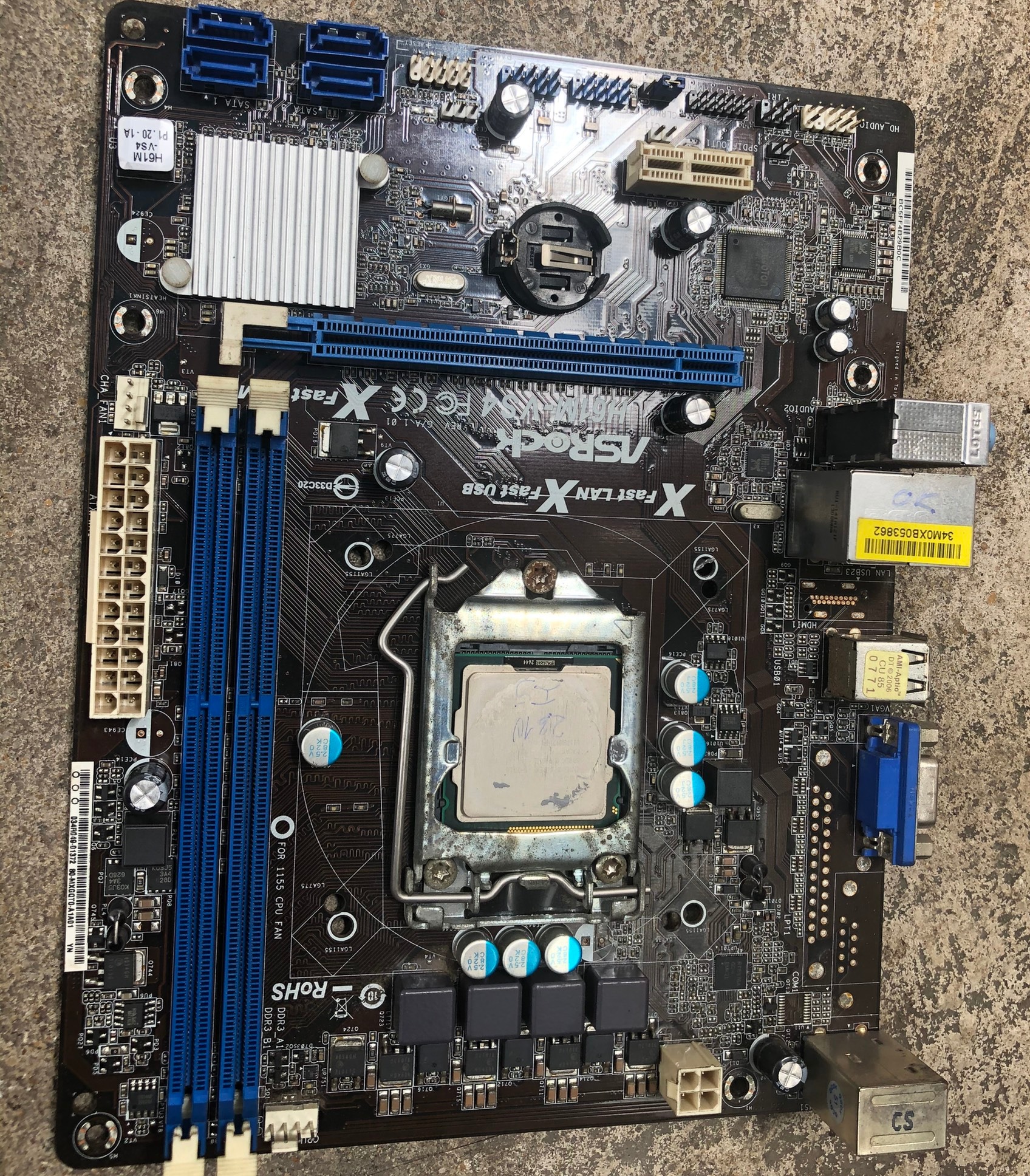 H61 socket 1155 + i3 2100 (3M Cache, 3.10 GHz), GT 630