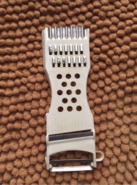 Dụng cụ nạo đa năng C750 (nạo C trắng)
