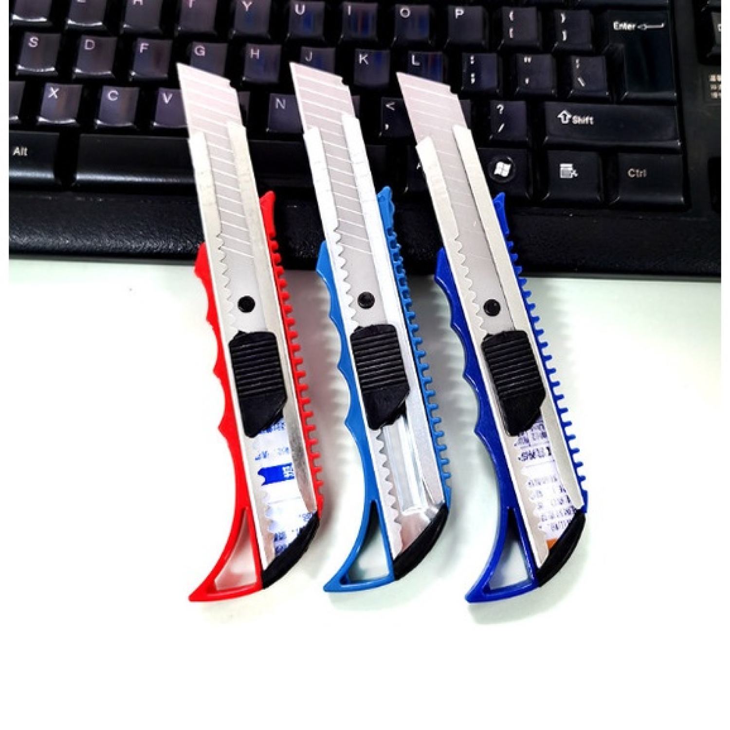 Dao rọc giấy loại lớn 15*2,7 cm