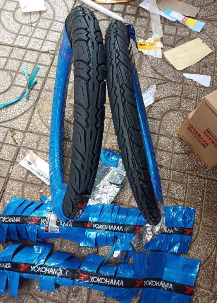 [HCM]cặp vỏ lốp xe yokohama 225 17 và 250 17 gắn xe wave xe dream sirius, độ bền rất tốt