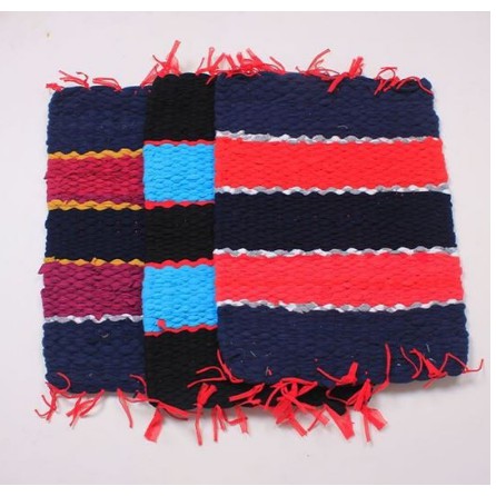 Thảm đan handmake lau chùi chân tua rua nhiều màu thấm hút tốt