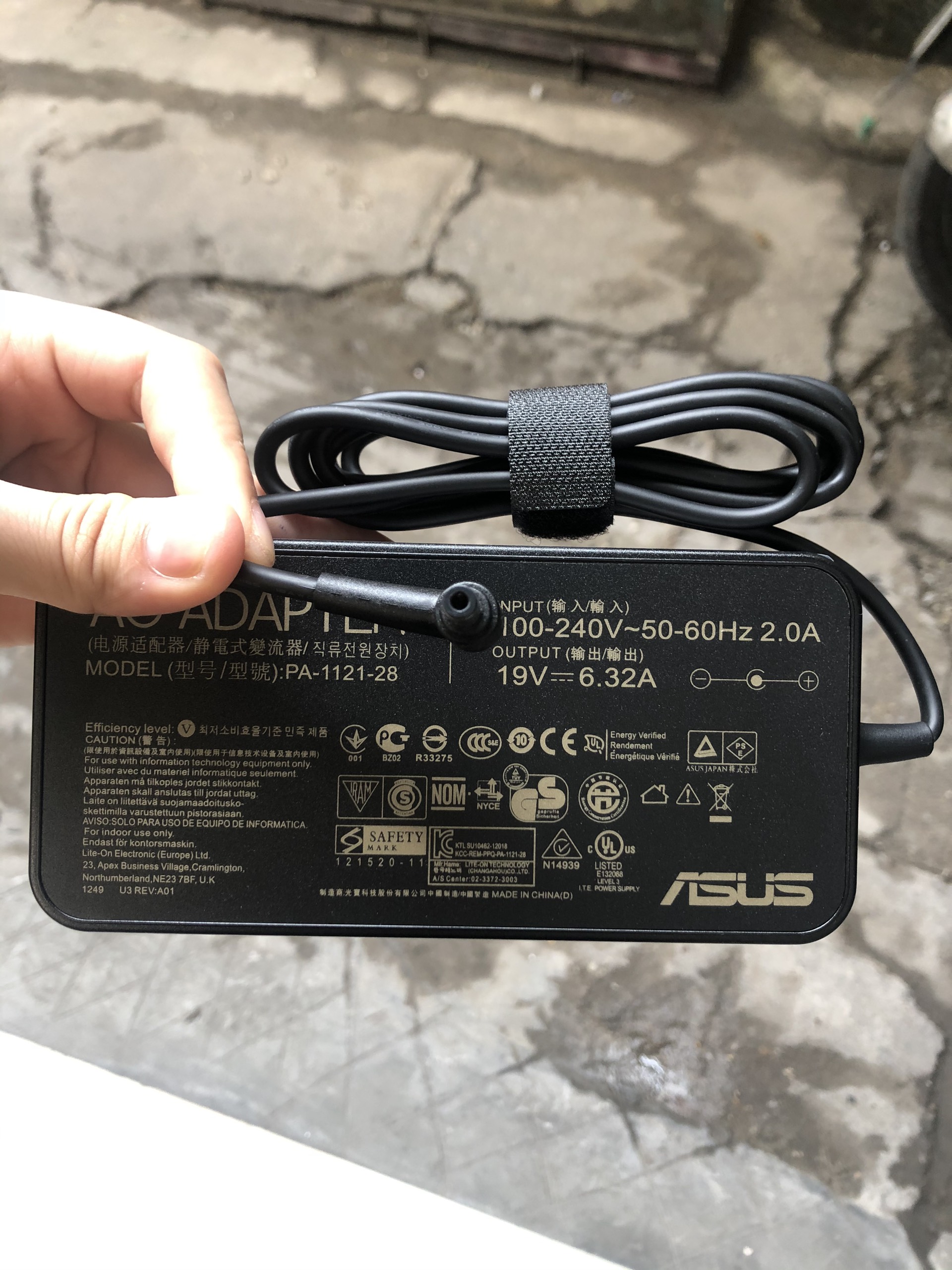 Sạc laptop Asus 19V 6.32A bản gốc
