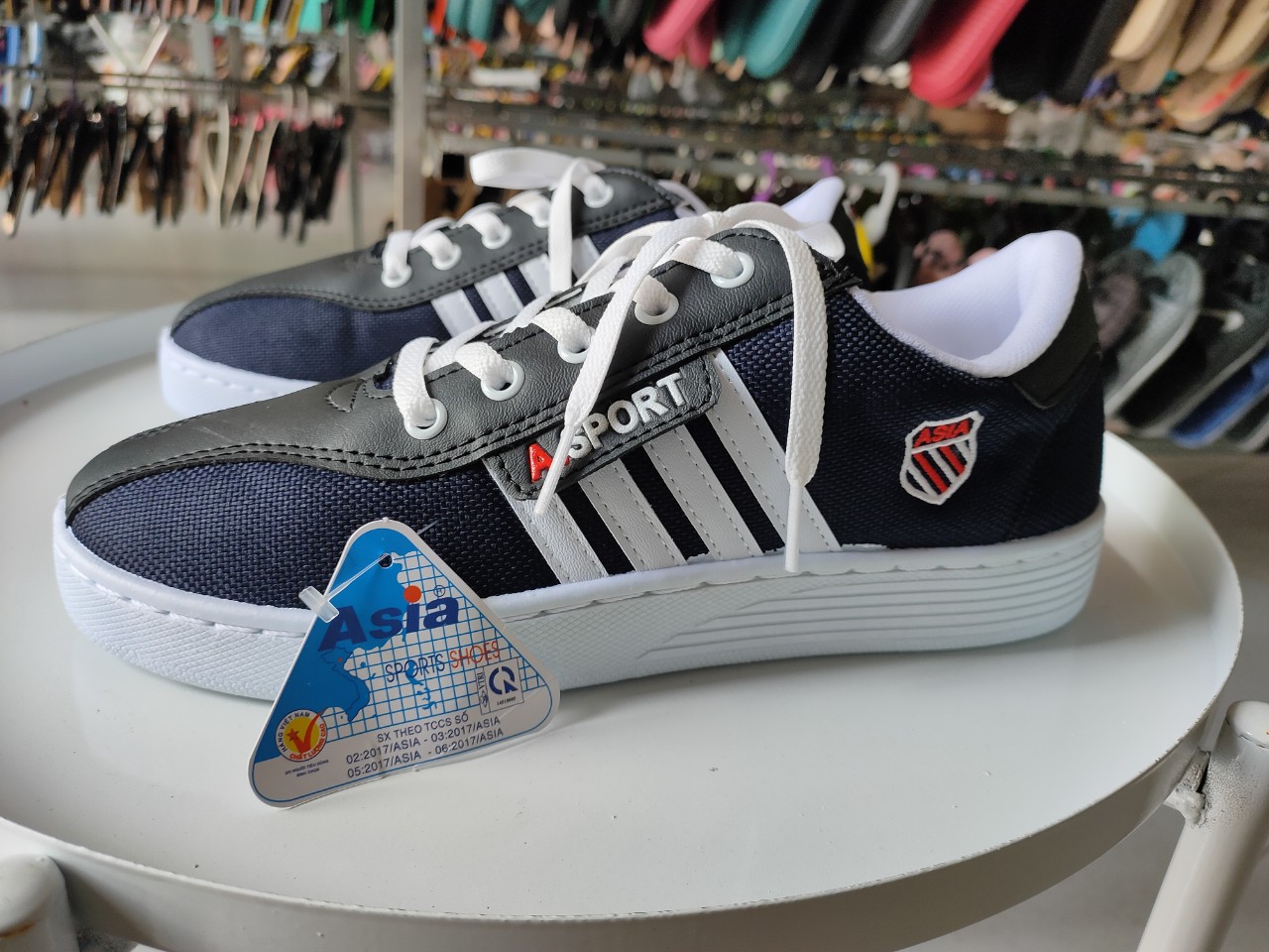Giày thể thao asia màu xanh đen, 4 sọc may size 38-43
