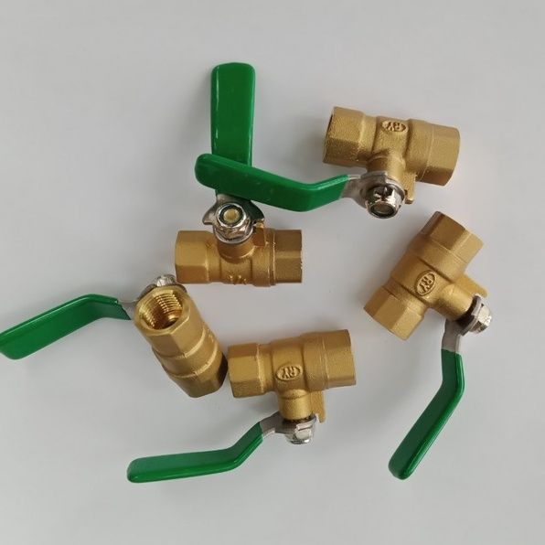 Van khóa đồng thau 1/4inch (loại ren trong 13mm)